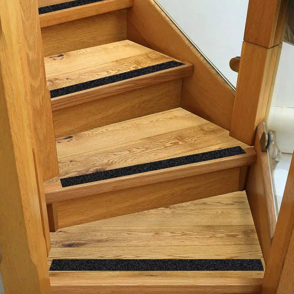 Banda antiderapare, din granule abrazive, autoadeziva, 5m, neagra