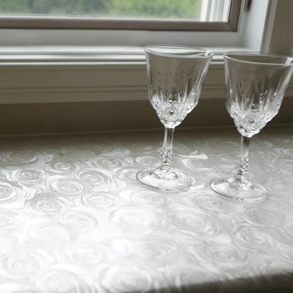 Folie antialunecare pentru sertare si etajere, din EVA, argintiu floral, 1.5m