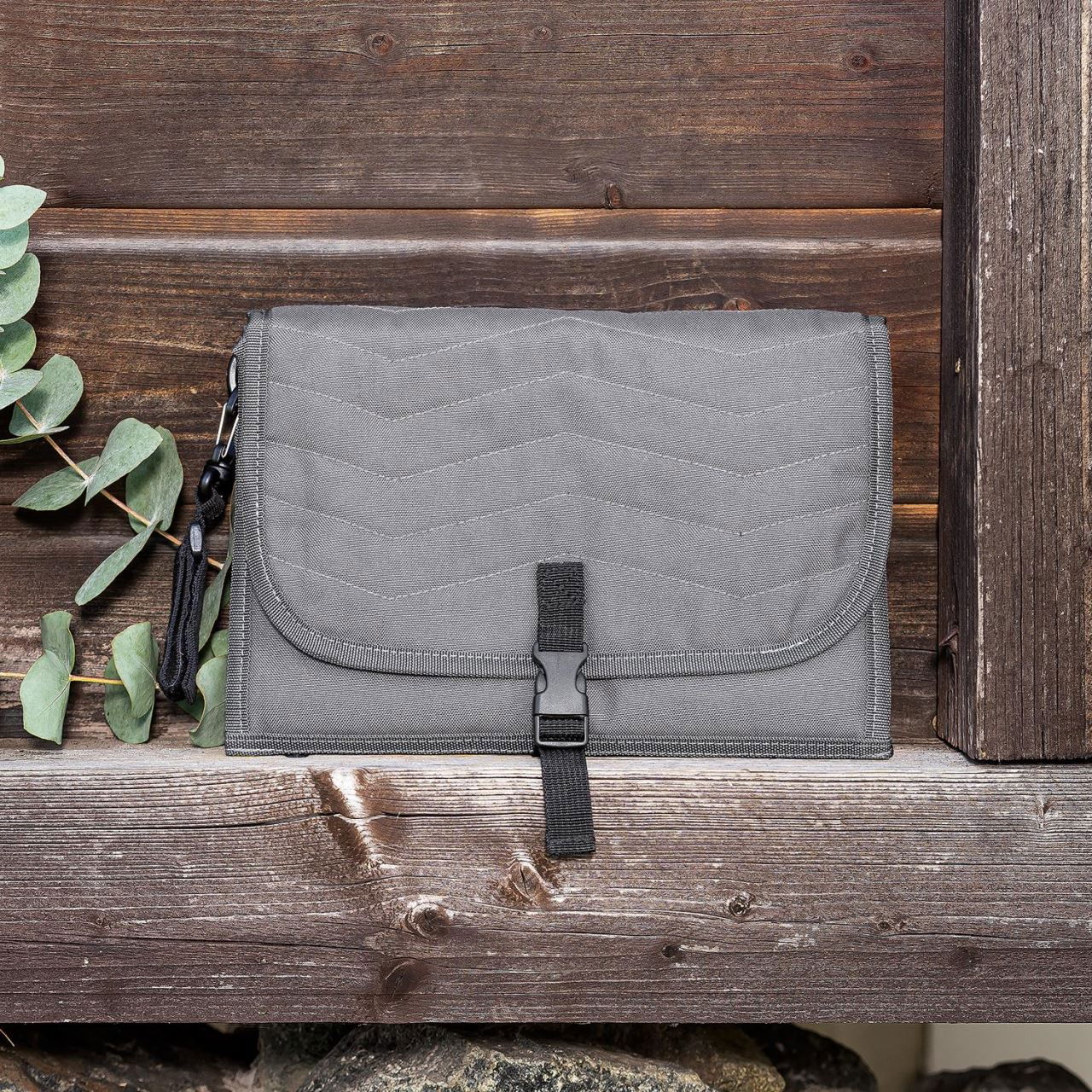 Geanta mica pentru scutece, cu aleza pentru bebelusi, din plastic reciclat, Reer Growing Changing Organiser 84091 - Default Title