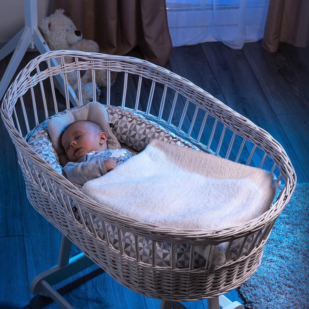 Lampa de veghe inteligenta cu 25 de sunete, multicolora, comunicare prin Wi-Fi cu smartphone, temporizator, Reer MyMagic SmartLight 52470