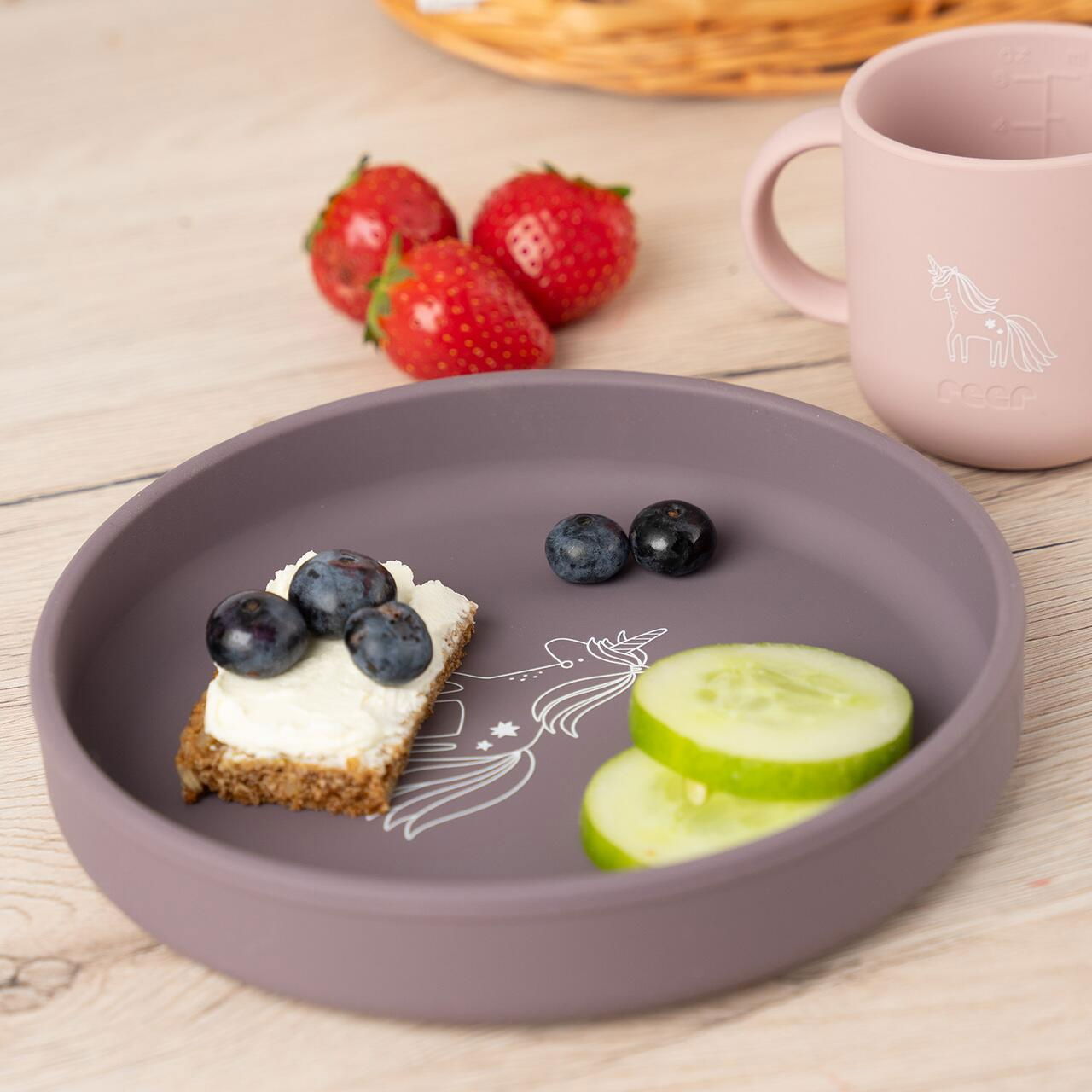 Set 4 piese vesela din silicon pentru mancarea copiilor (farfurie, castron, canuta, lingurita), fara BPA, lavabile in masina de spalat vase, de la 6 luni, mov, Reer 25124