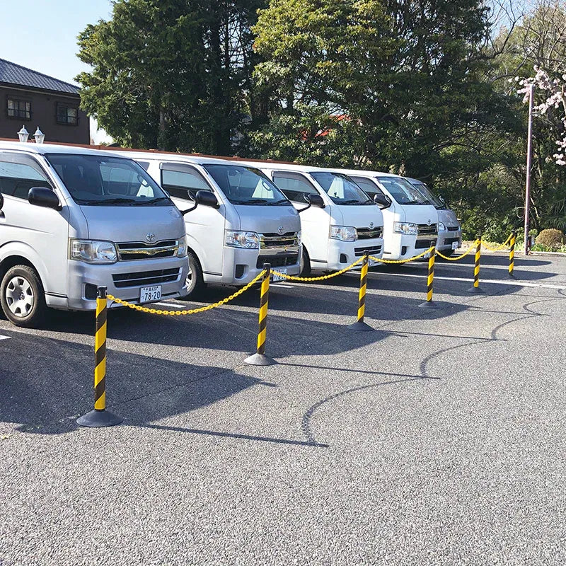 Stalp Delimitare Reflectorizant Negru-Galben cu Lanț 87cm | Carboysafety