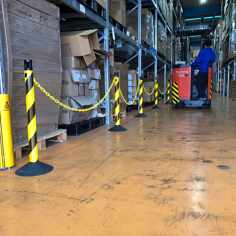 Stalp Delimitare Reflectorizant Negru-Galben cu Lanț 87cm | Carboysafety